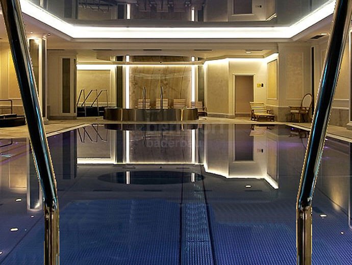 <strong>Hotelové</strong> antikorové bazény a wellness