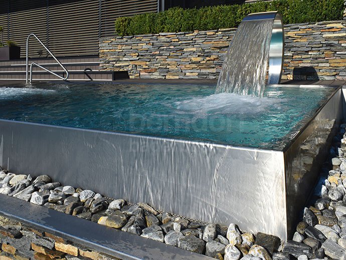 Prelivové antikorové bazény