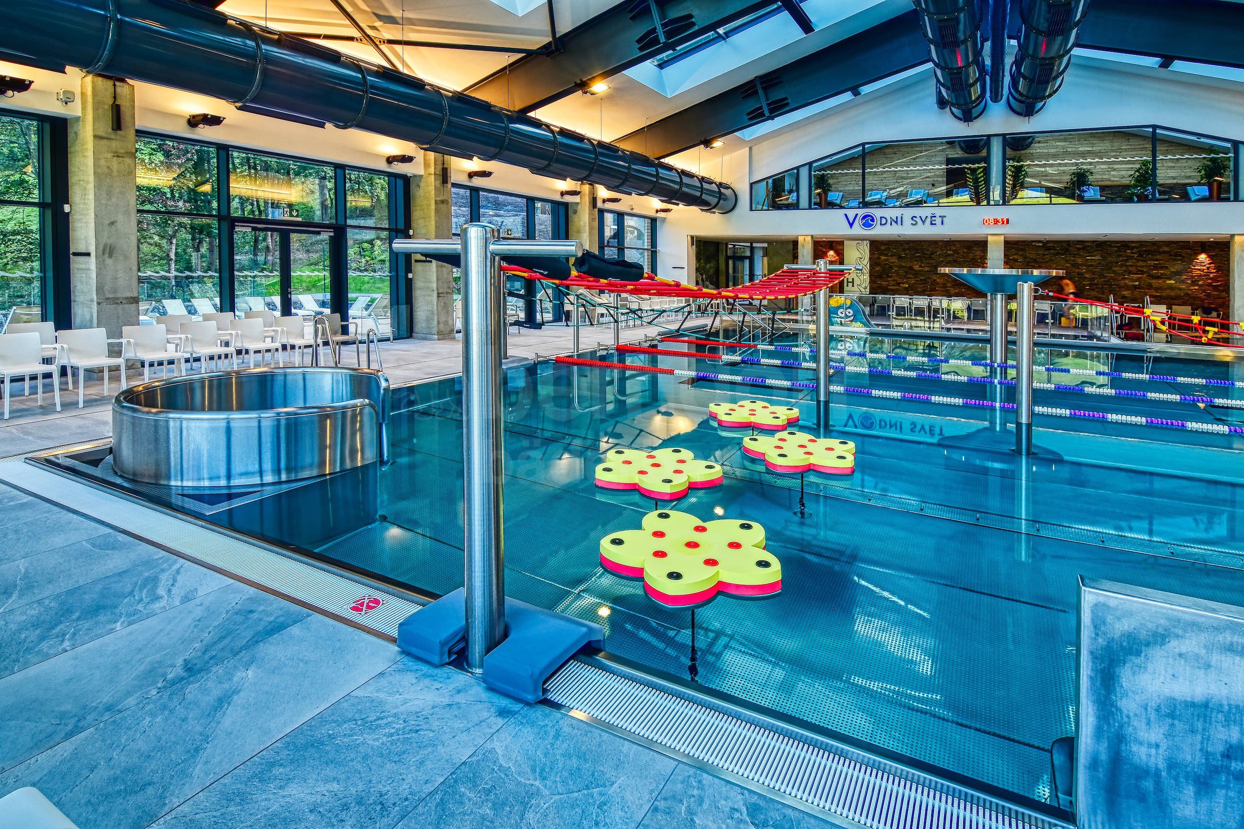 4d_Víceúčelový bazén Vodní svět Hotel Kyčerka.jpg