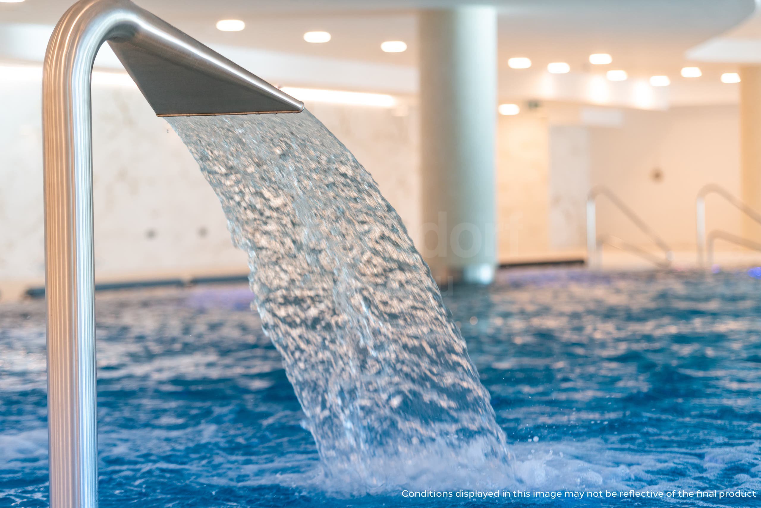 15g_Hotelový relaxační bazén vnitřní - chrlič.jpg