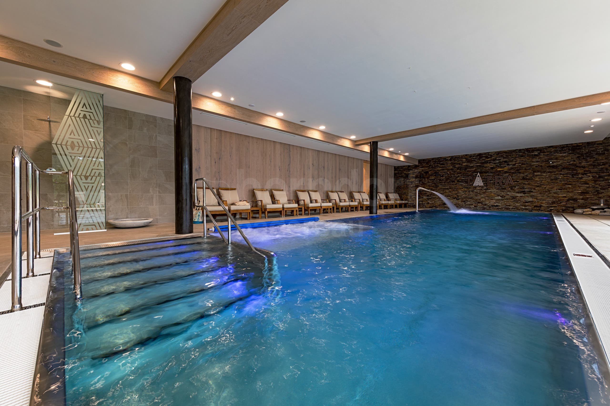 12_Relaxační bazén vnitřní s chrličem.jpg