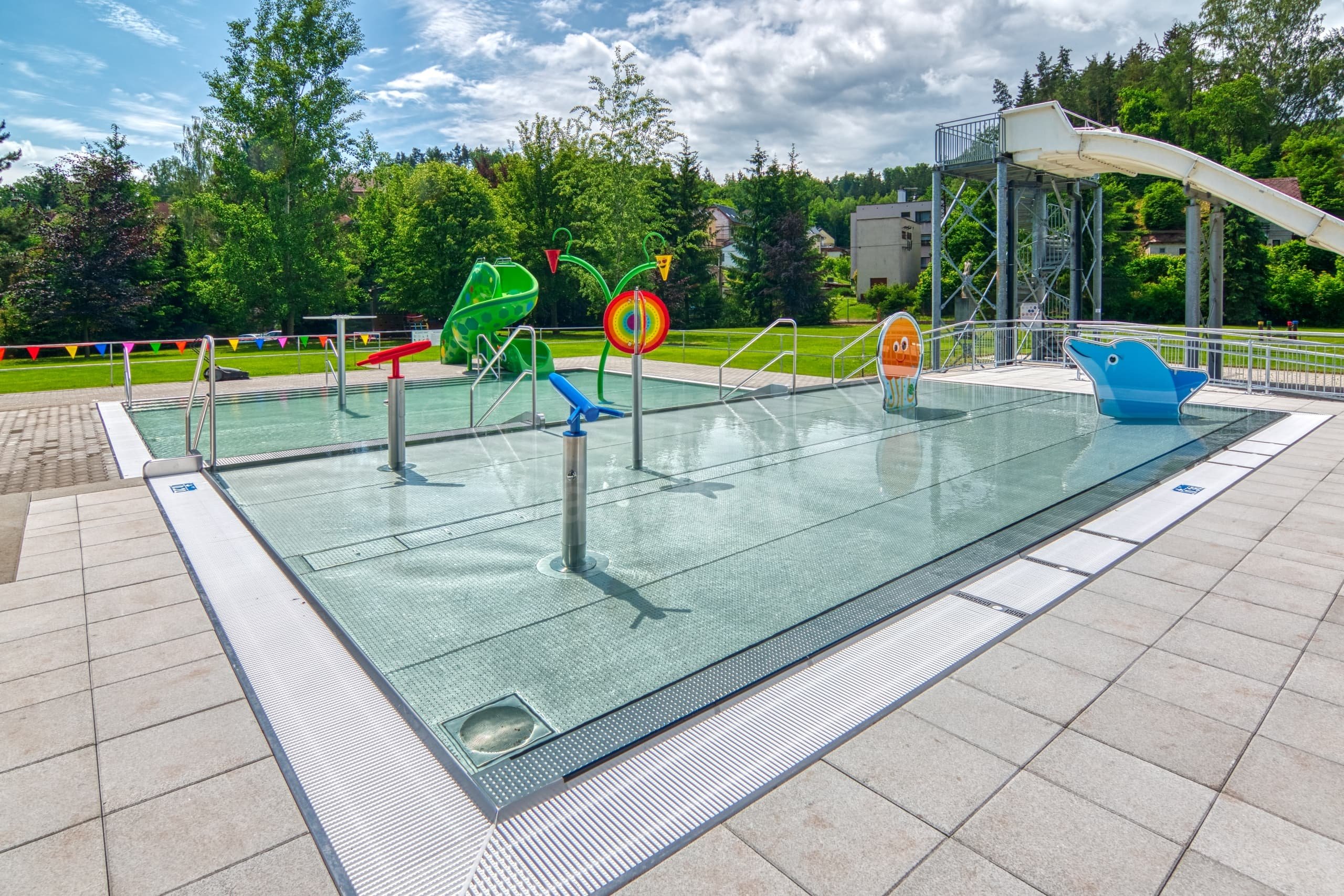 2b_Víceúčelový bazén Náchod_dětský bazén.jpg