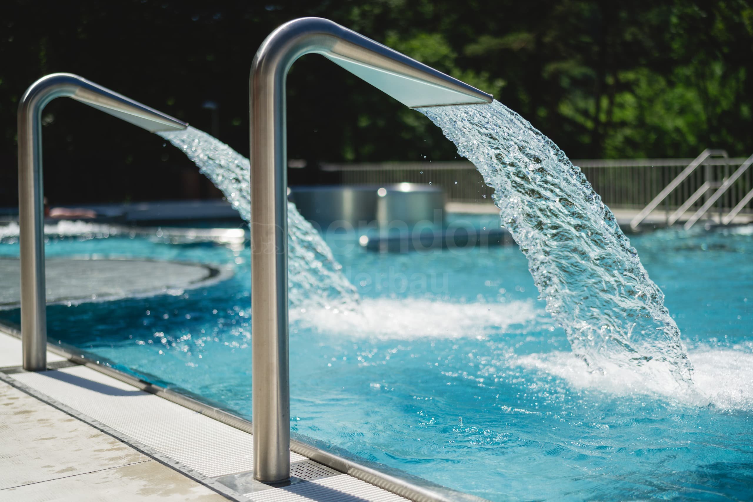 7d_TRENČIANSKÉ TEPLICE_Koupaliště Zelená žaba.jpg