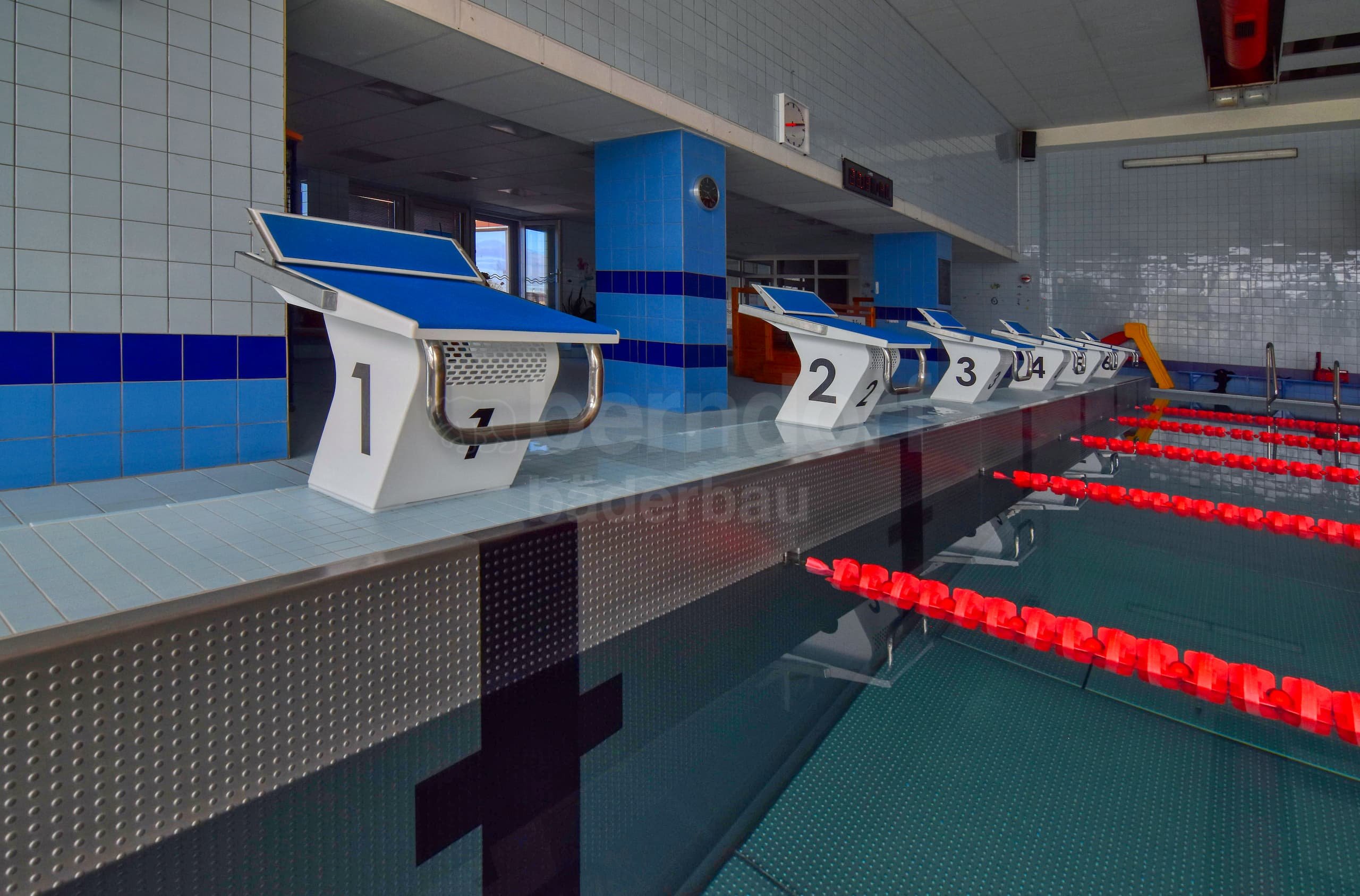 4c_LEVICE_Plavecký bazén 25m.jpg