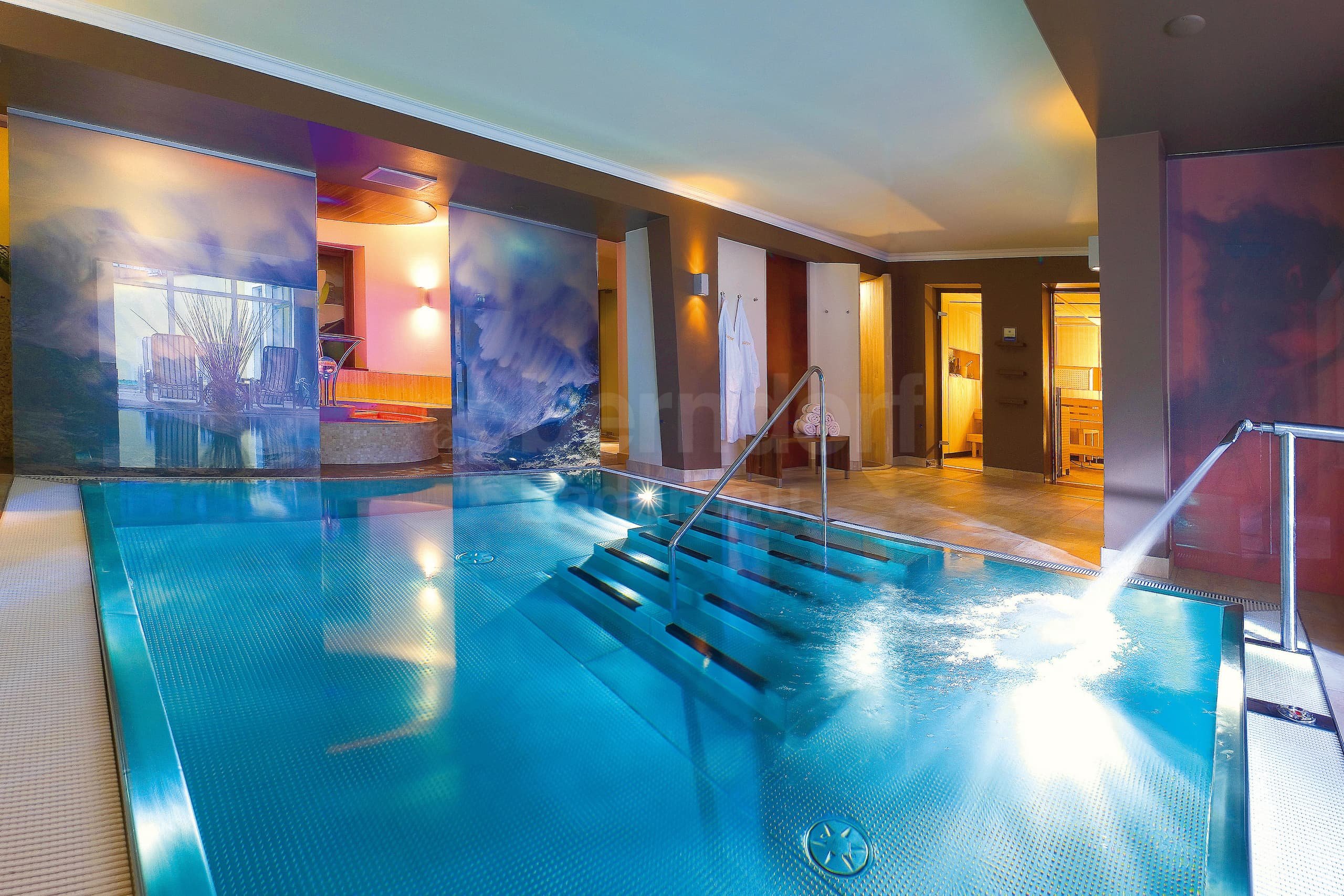 5_Hotelový relaxační bazén_Hotel Jerzner Hof_JERZENS.jpg